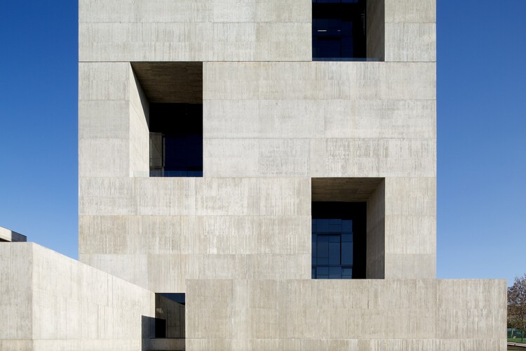 意义的多重层次：探索建筑围护结构的深度内涵 - 2 的图像 17