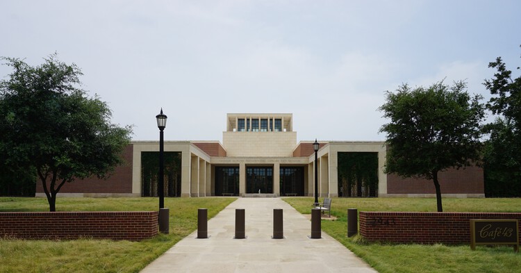 美国著名建筑师与教育家 罗伯特·A·M·斯特恩逝世，享年86岁 - 4 的图像 5