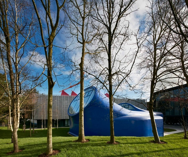 从设计虚构到设计未来：建筑在文化生产中角色的转变