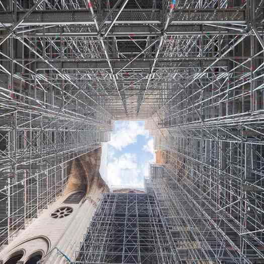 重建巴黎圣母院：法国标志性大教堂的修复之旅 - 12 的图像 16