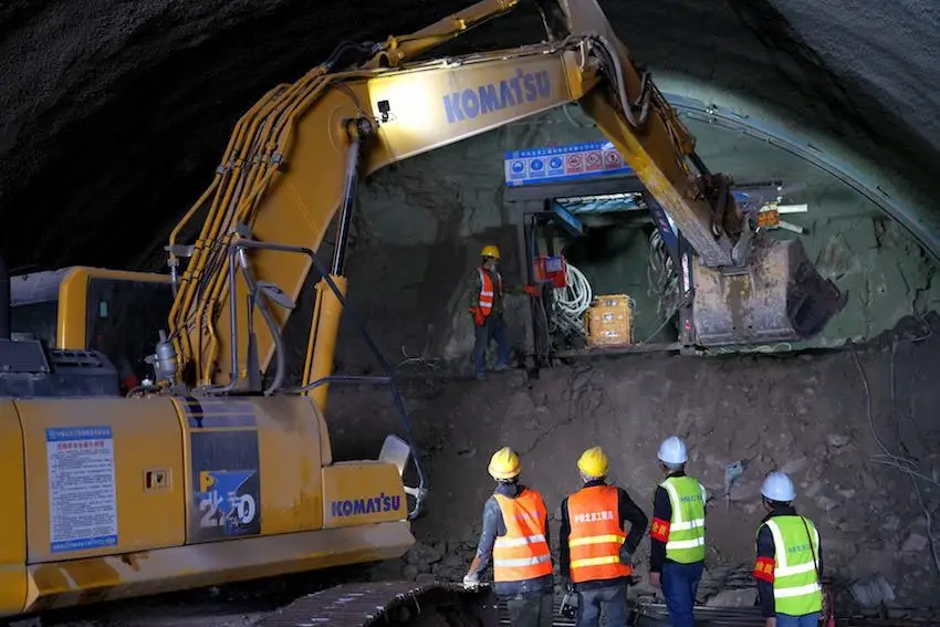 最新进展！成达万高铁所有标段均开工(图2)